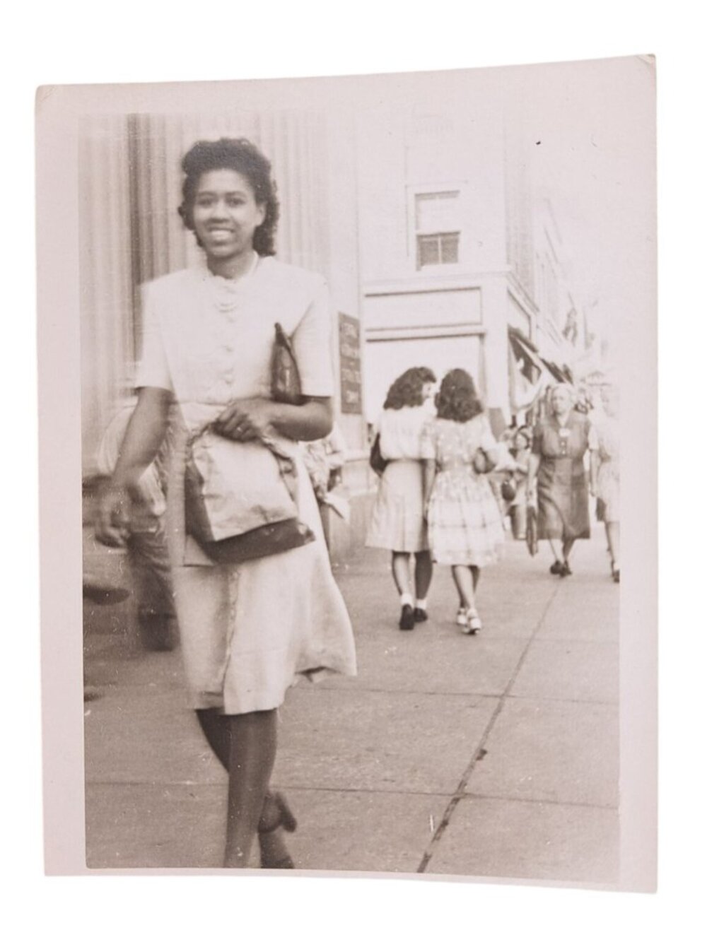 Vintage Photo Black White African American Woman Shopping 1940s Kansas Found